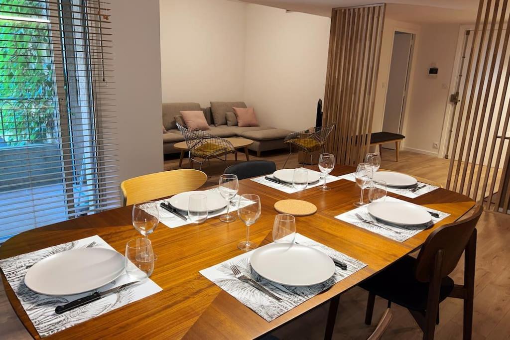 Apartment Aux Marches Du Palais - Ac Clim - Spacieux - Terrasse - Wifi
