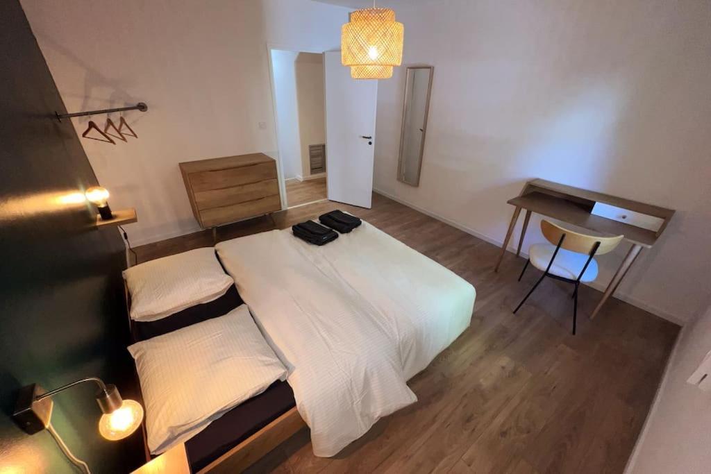 Aux Marches Du Palais - Ac Clim - Spacieux - Terrasse - Wifi Apartment
